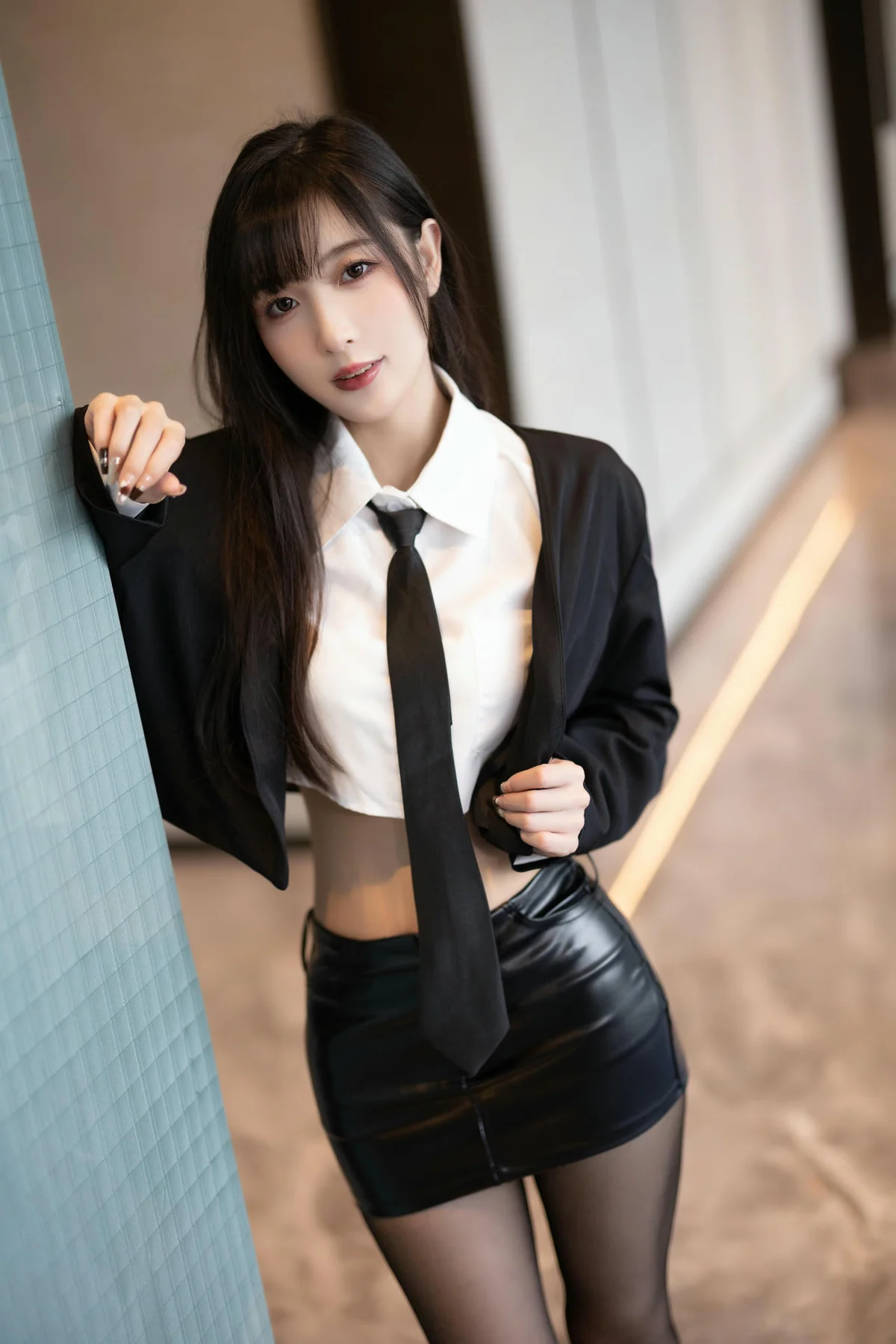 XiuRen 秀人 No.N004 林星阑皮裙爆乳诱惑 - 10