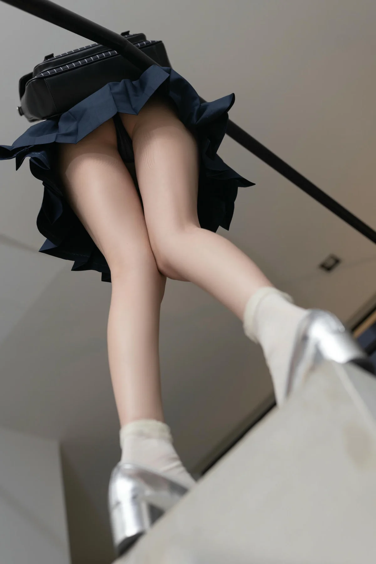 XiuRen 秀人 No.N013 鱼子酱Fish校园jk制服 - 8