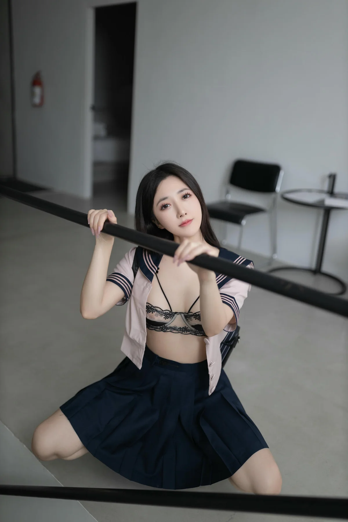 XiuRen 秀人 No.N013 鱼子酱Fish校园jk制服 - 3