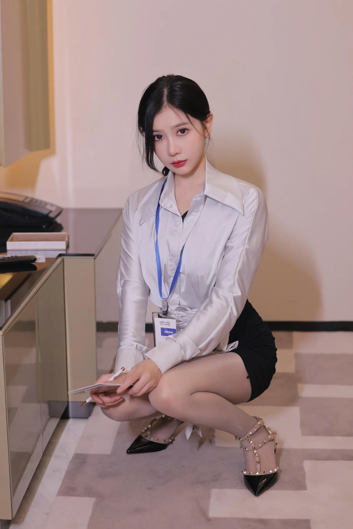 XiuRen 秀人 No.N038 尹甜甜办公ol制服 - 2