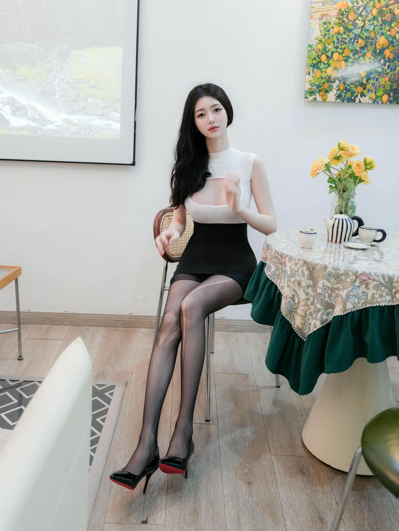 XiuRen 秀人 No.N040 白小蝶黑丝美乳高跟 - 7