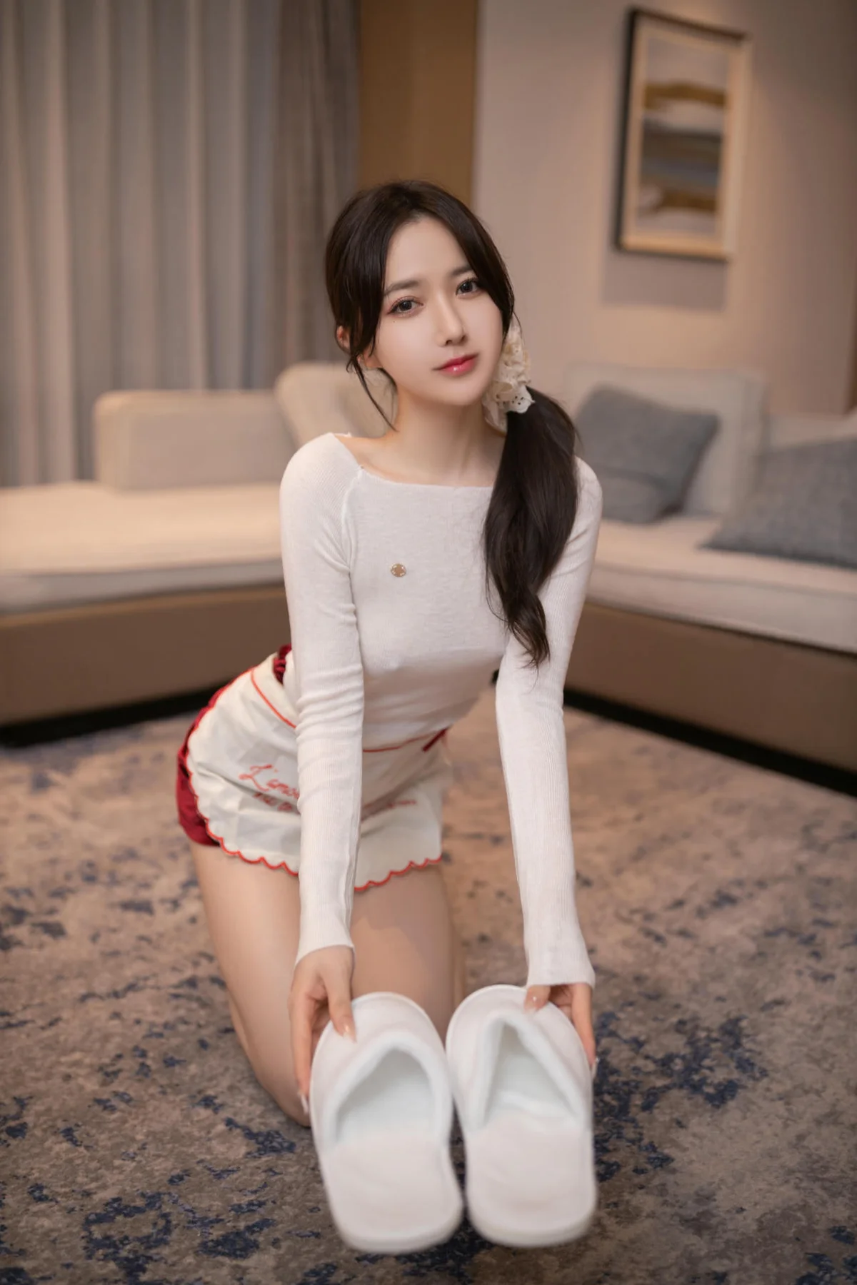 XiuRen 秀人 No.N042 鱼子酱Fish翘臀吊袜美食诱惑 - 8