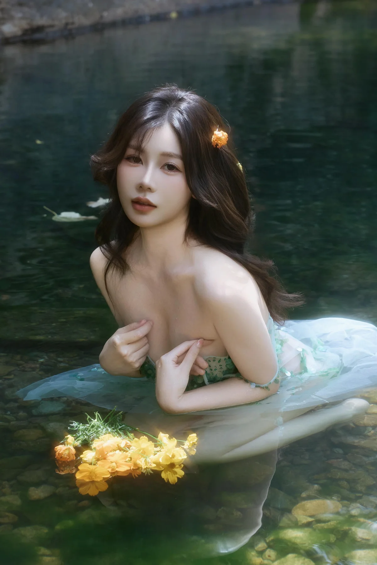 XiuRen 秀人 No.N055 尹甜甜湿身透视梦幻裙 - 2