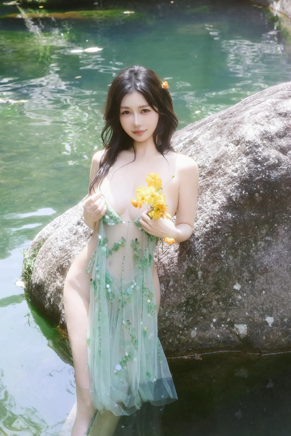 XiuRen 秀人 No.N055 尹甜甜湿身透视梦幻裙 - 10