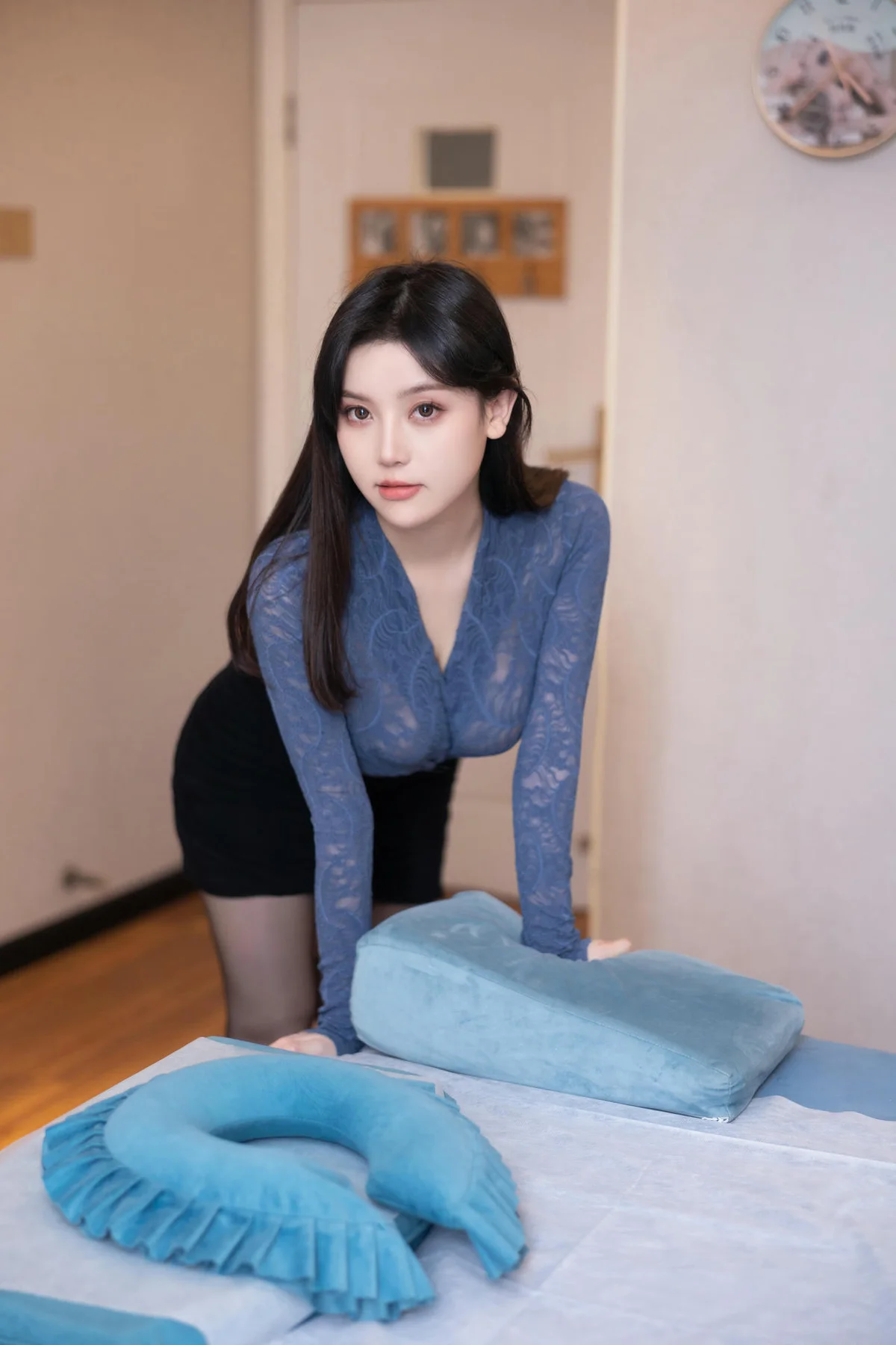 XiuRen 秀人 No.N062 豆瓣酱巨乳按摩抹油玉体 - 3