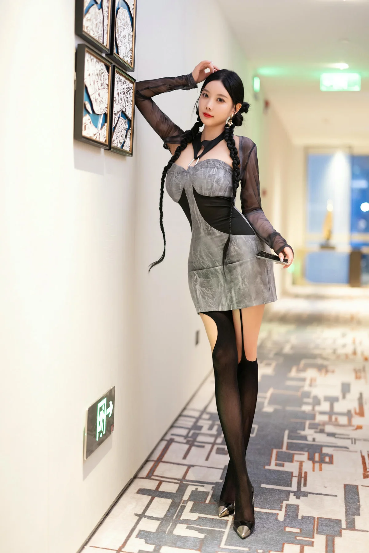 XiuRen 秀人 No.N064 杨晨晨魅惑黑丝女神写真 - 3