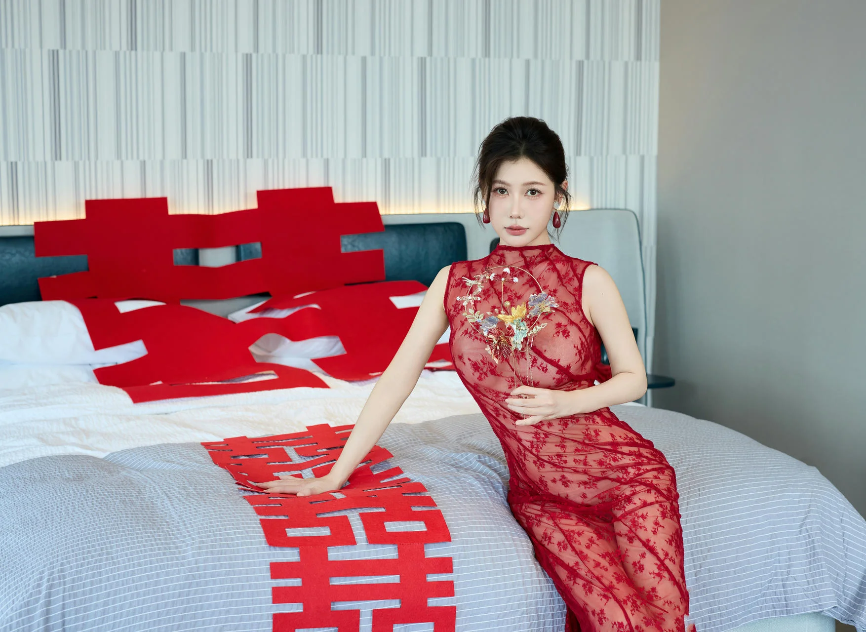 XiuRen 秀人 No.N071 尹甜甜新娘晨袍旗袍 - 1