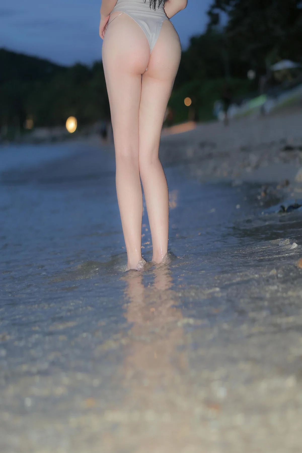 XiuRen 秀人 No.N076 小薯条nienie沙滩比基尼湿身诱惑 - 5