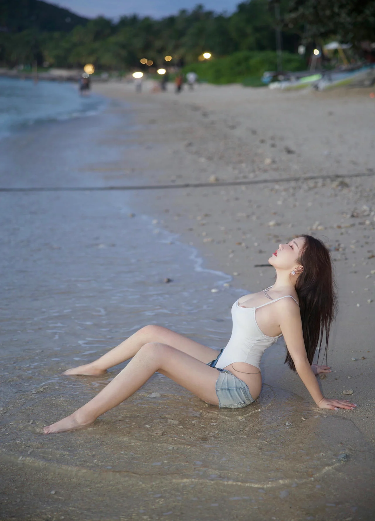 XiuRen 秀人 No.N076 小薯条nienie沙滩比基尼湿身诱惑 - 10