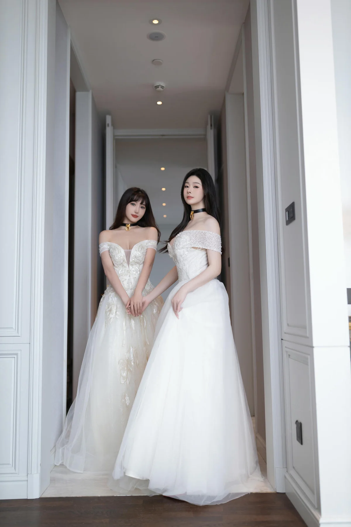 XiuRen 秀人 No.N080 是小逗逗和陆萱萱双人婚纱 - 3