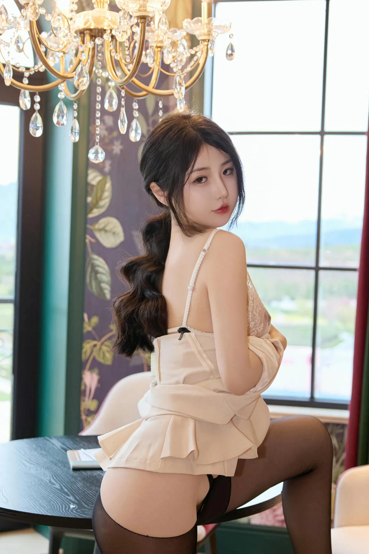 XiuRen 秀人 No.N089 陈小花爆乳翘臀职业装 - 1