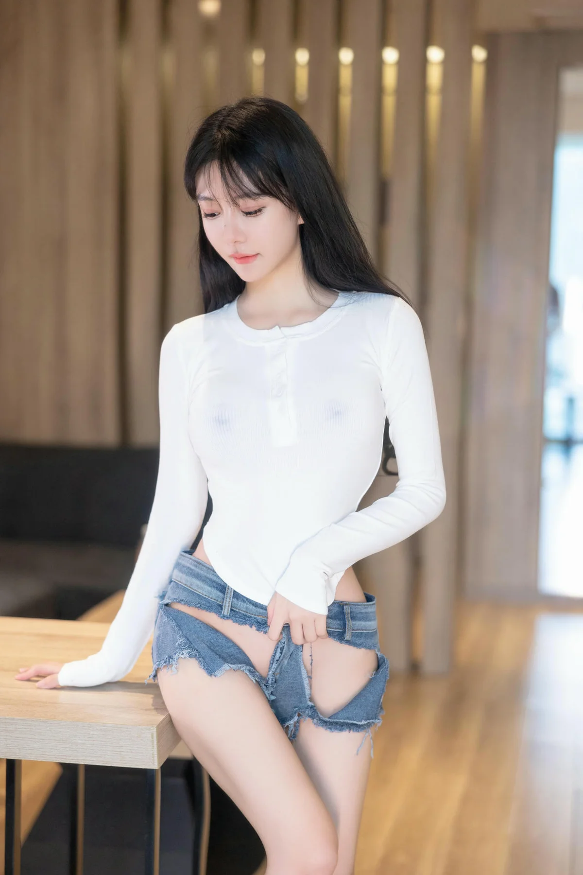 XiuRen 秀人 No.N097 谢小蒽诱惑超短牛仔裤 - 5