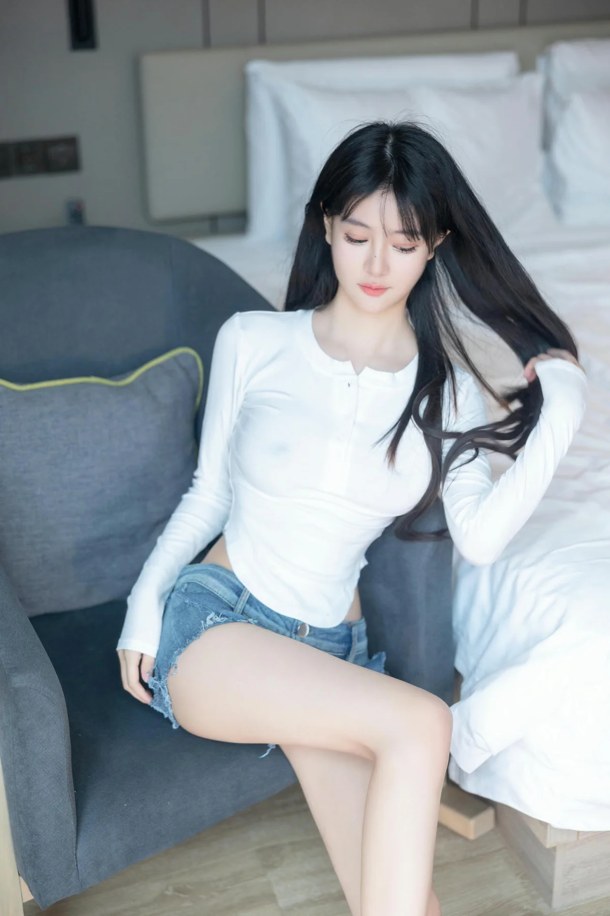 XiuRen 秀人 No.N097 谢小蒽诱惑超短牛仔裤 - 6