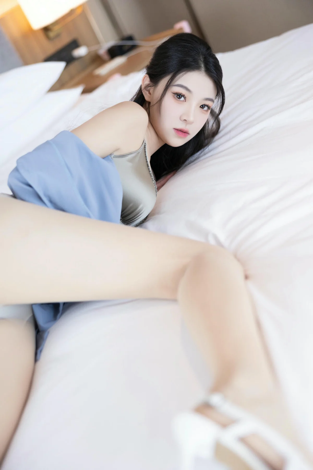 XiuRen 秀人 No.N098 初梦瑶职业ol衬衫短裙 - 5