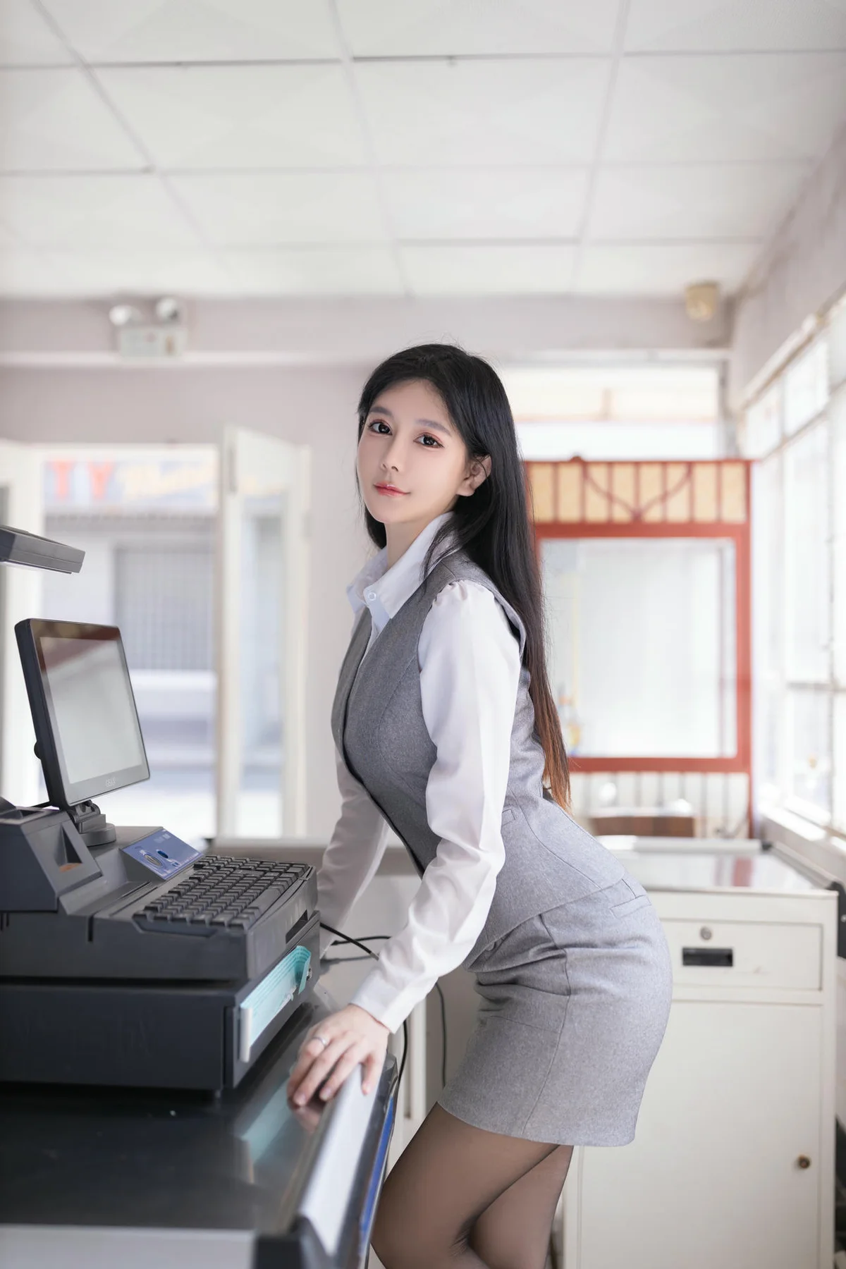 XiuRen 秀人 No.N102 谢小蒽超市主题写真 - 3