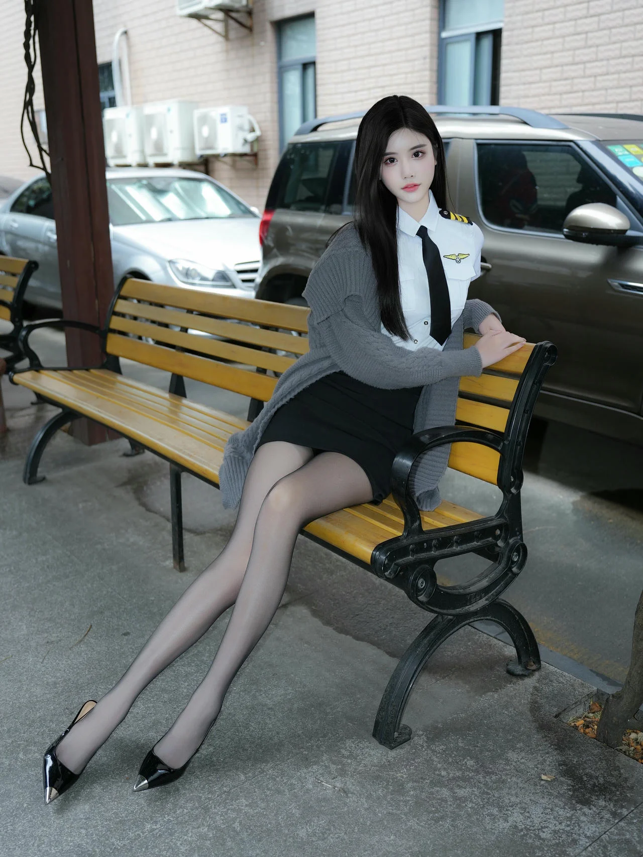 XiuRen 秀人 No.N124 晚苏susu黑丝灰色办公室制服 - 6