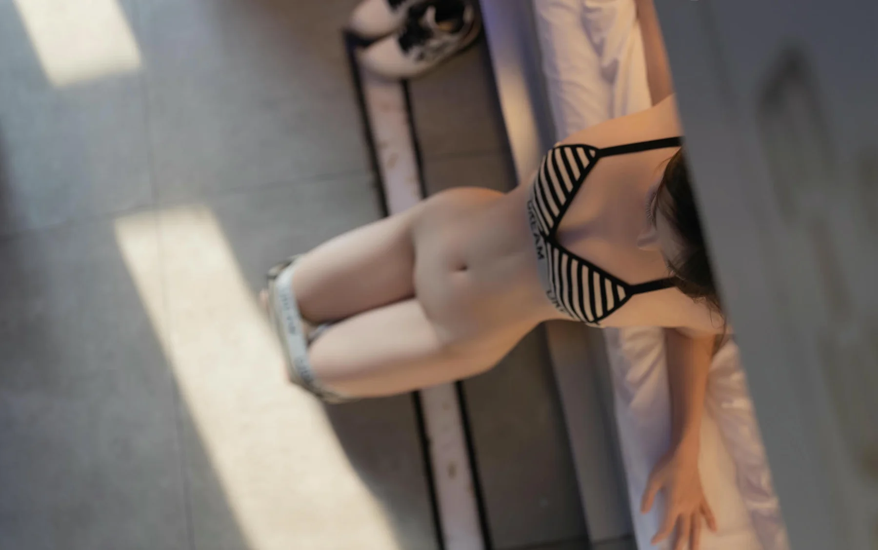XiuRen 秀人 No.N129 鱼子酱Fish电竞少女丰满翘臀 - 5