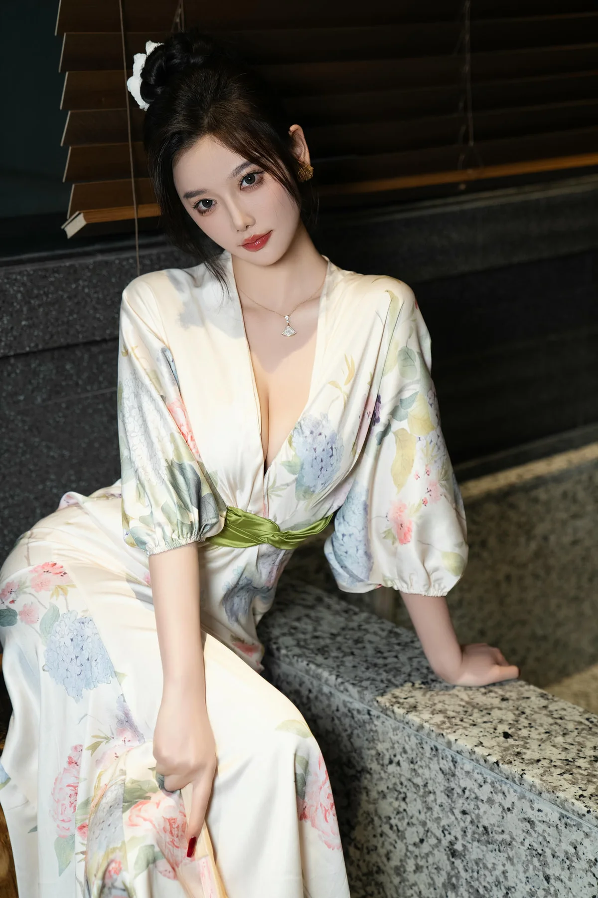 XiuRen 秀人 No.N149 杨晨晨温泉气质写真 - 7