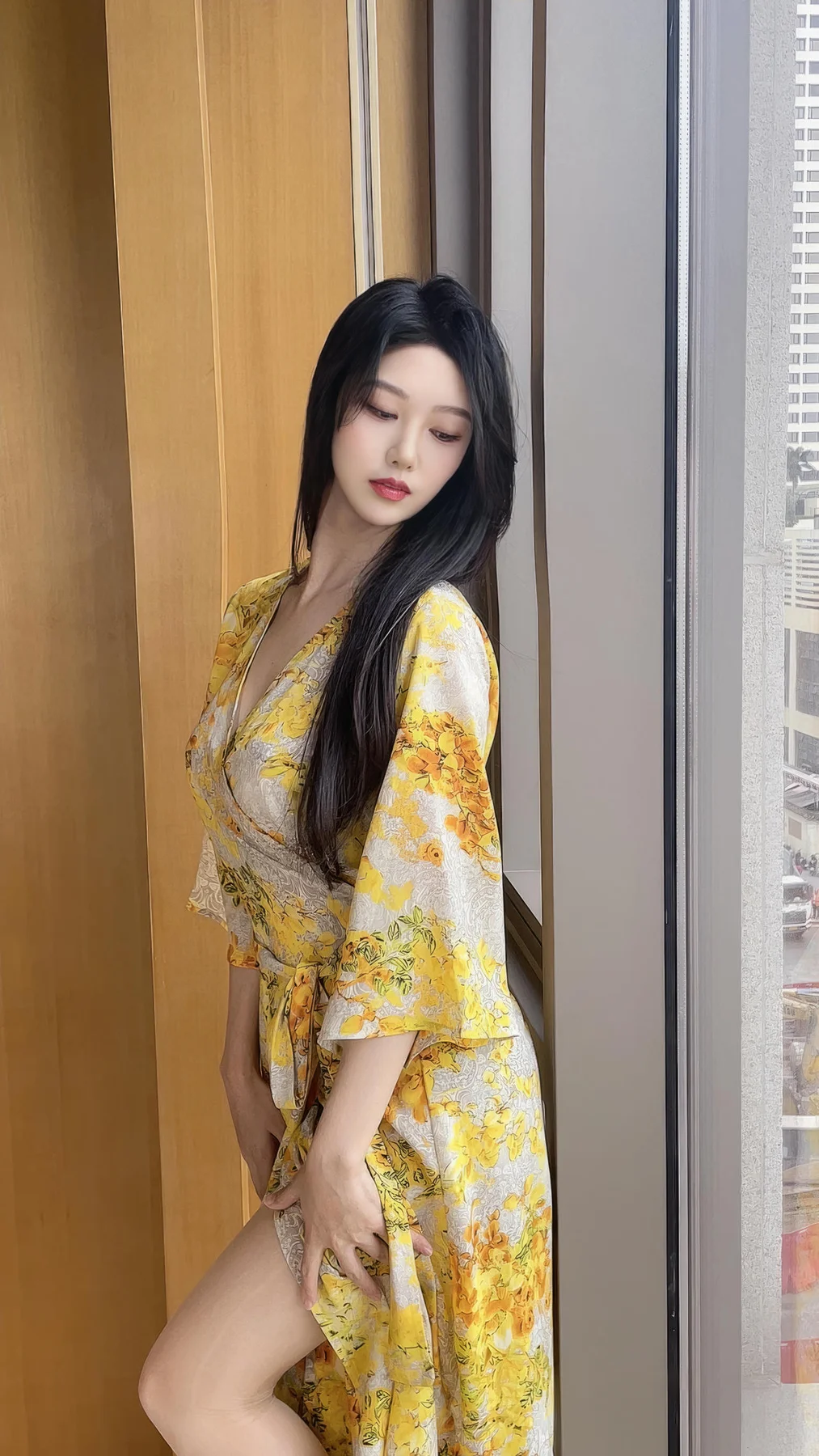 XiuRen 秀人 No.N156 利世黄色美裙诱惑肉丝 - 4