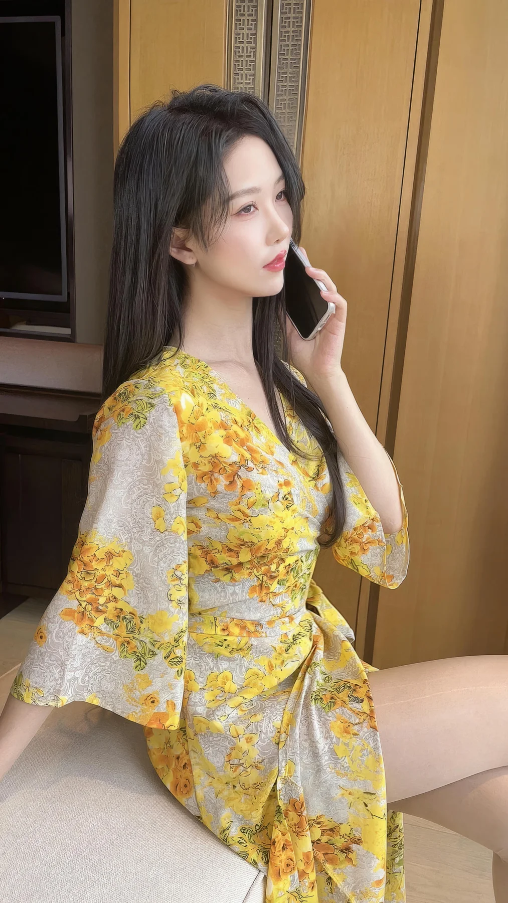 XiuRen 秀人 No.N156 利世黄色美裙诱惑肉丝 - 3