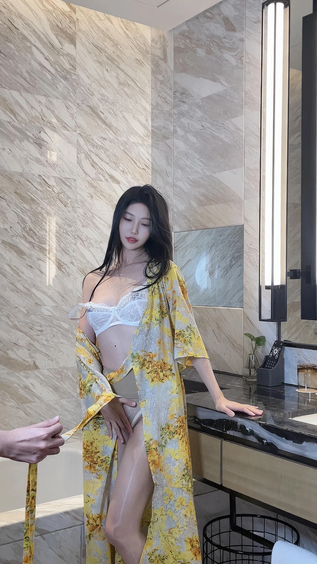 XiuRen 秀人 No.N156 利世黄色美裙诱惑肉丝 - 6
