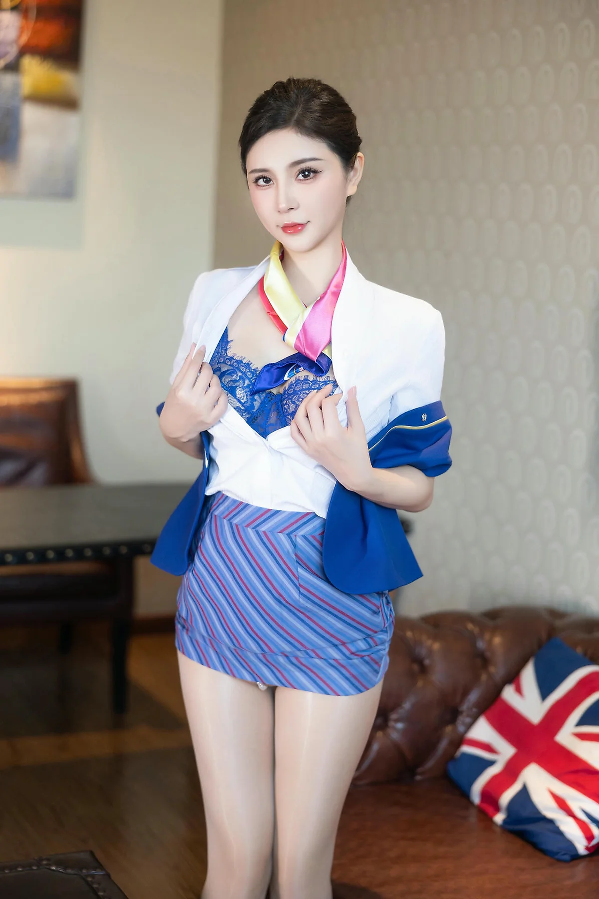 XiuRen 秀人 No.N160 小蛮妖空姐制服肉丝 - 1
