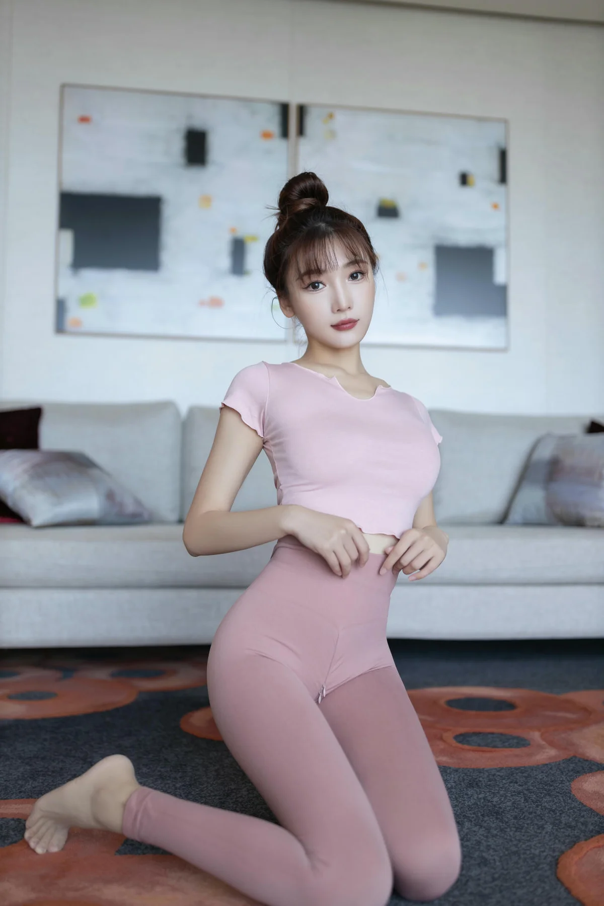 XiuRen 秀人 No.N167 陆萱萱开档性感瑜伽裤 - 8