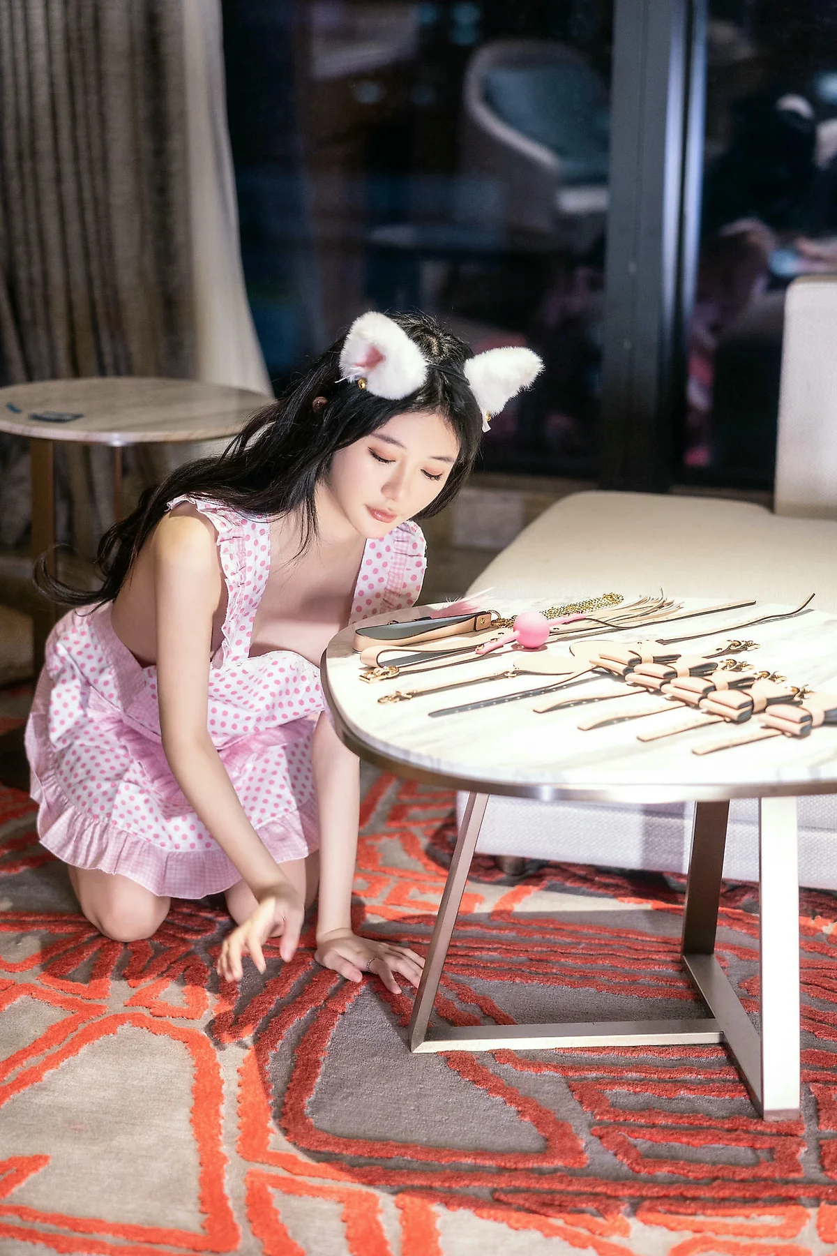 XiuRen 秀人 No.N174 谢小蒽家有女仆爆乳 - 1