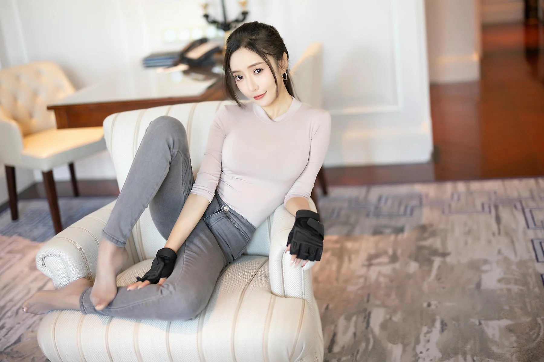 XiuRen 秀人 No.N184 王馨瑶钓鱼主题紧身牛仔裤 - 2