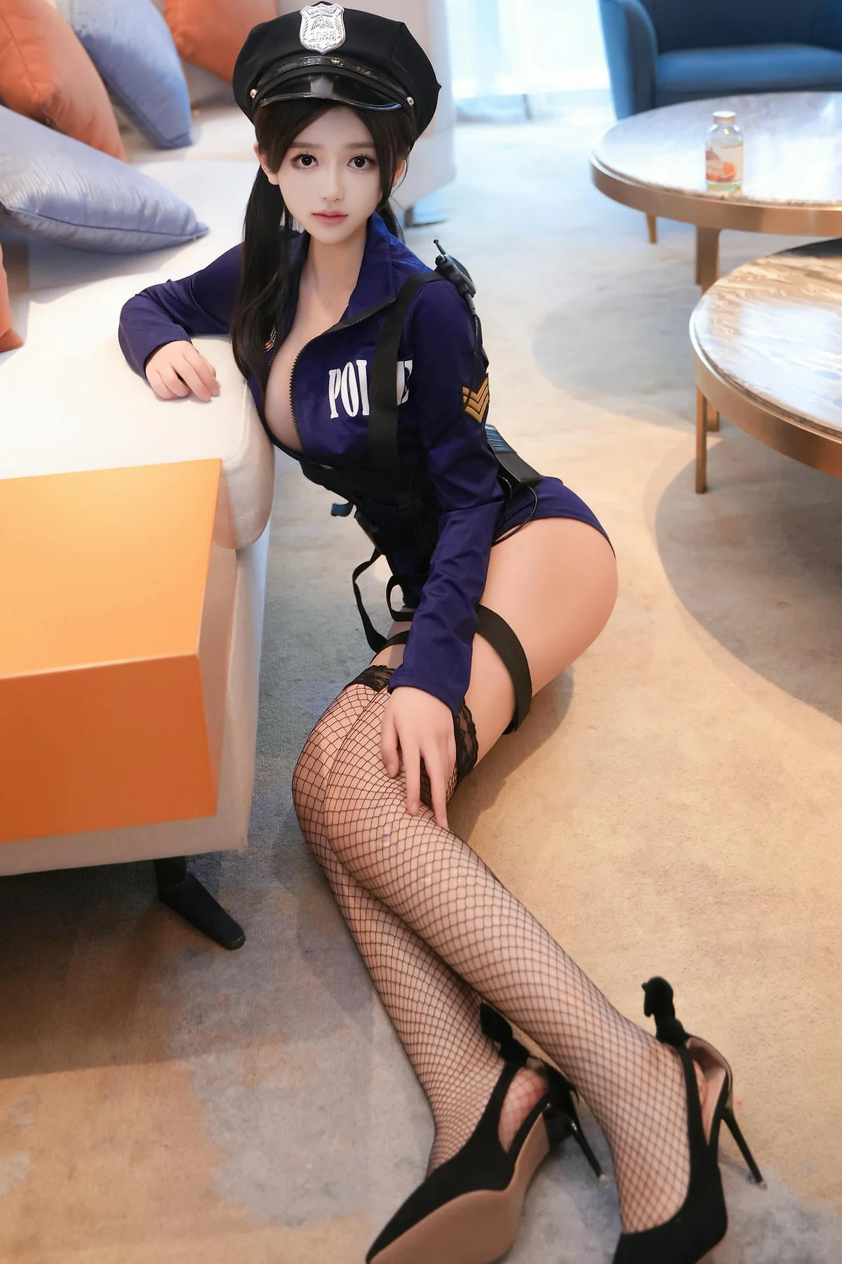 XiuRen 秀人 No.N187 奶茶味的包子制服性感女警 - 4