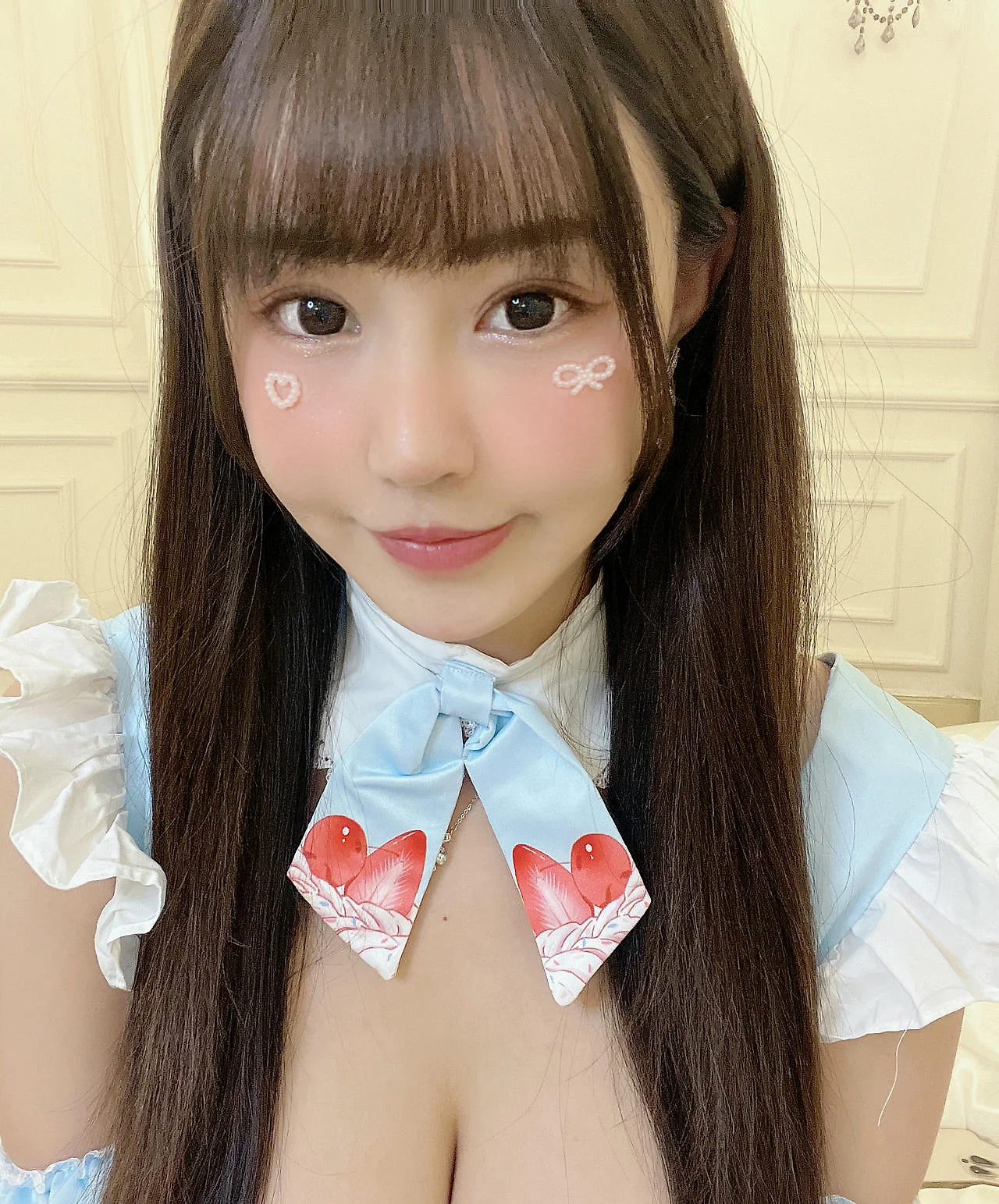 XiuRen 秀人 No.N193 朱可儿童颜巨乳蛋糕裙 - 8