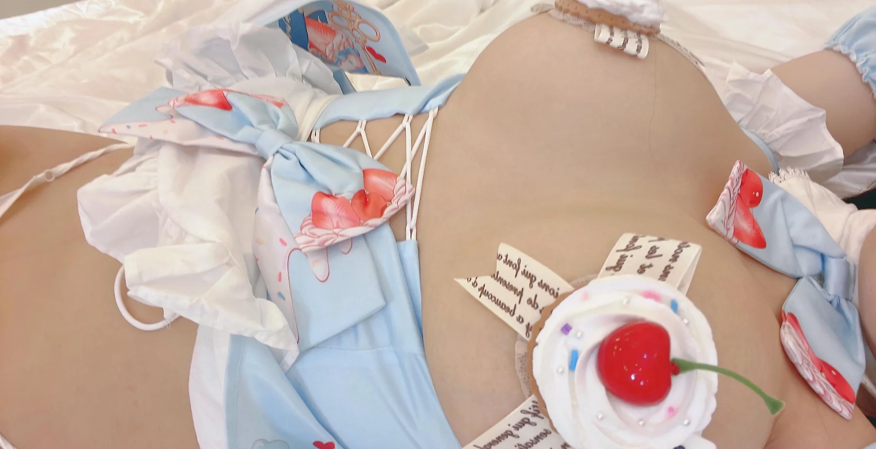 XiuRen 秀人 No.N193 朱可儿童颜巨乳蛋糕裙 - 4