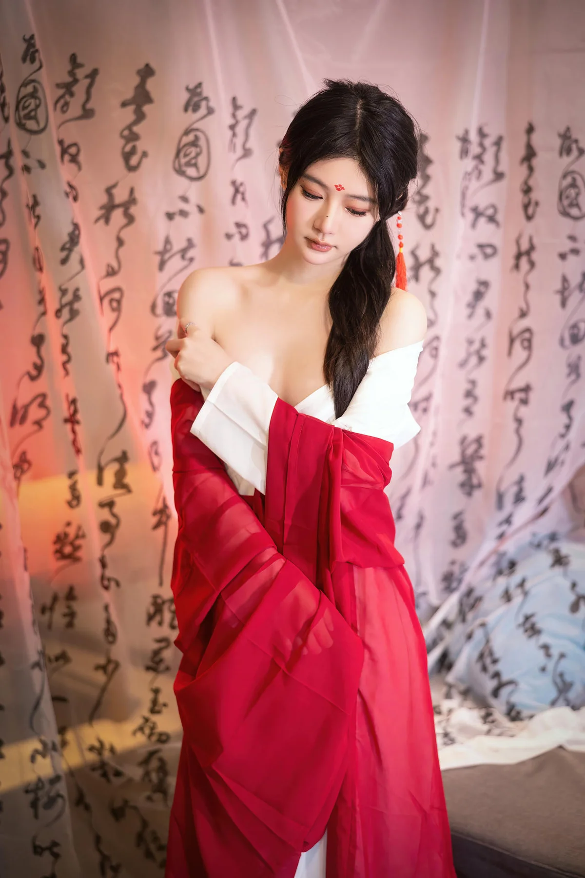 XiuRen 秀人 No.N240 谢小蒽古风制服红袍 - 3