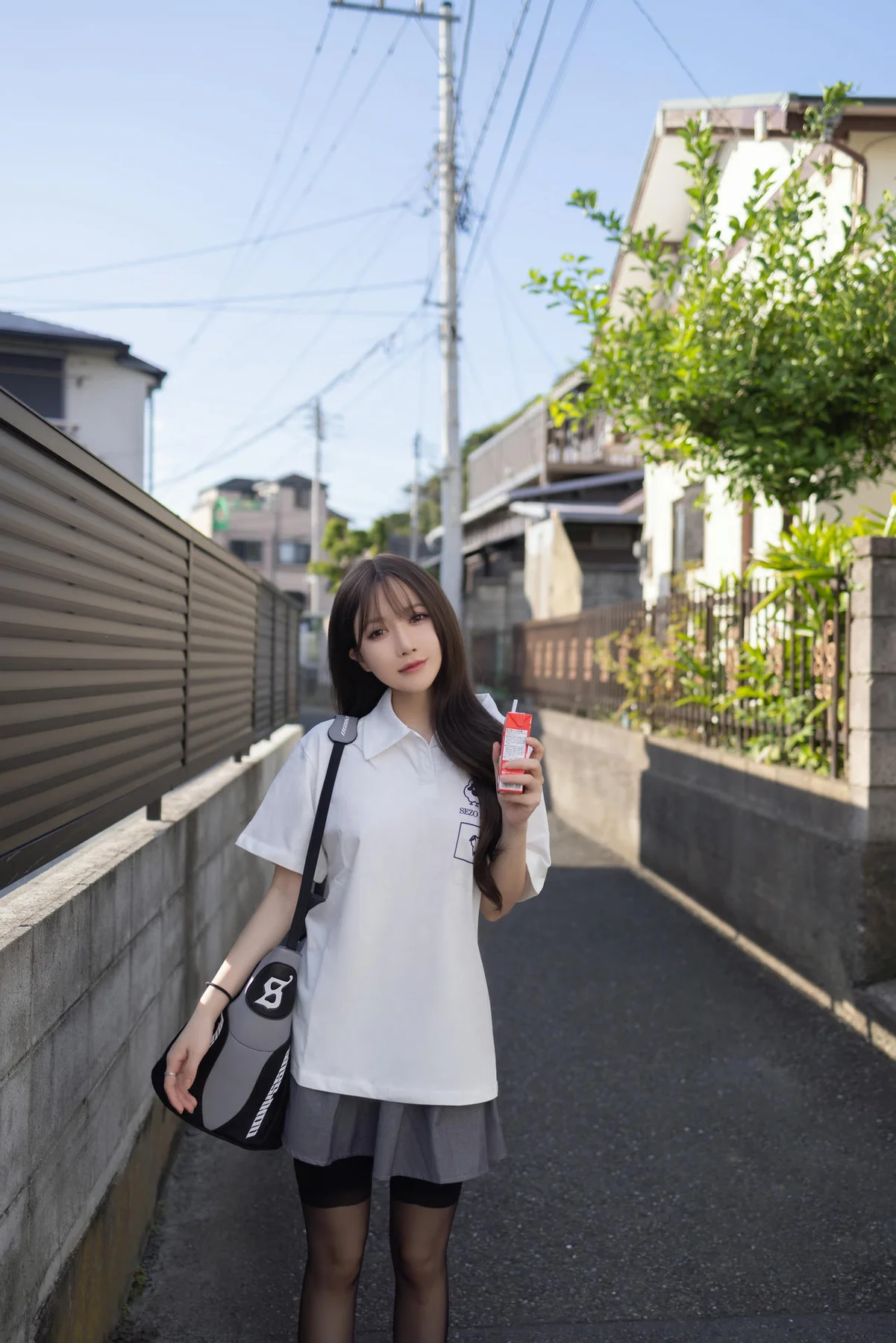 XiuRen 秀人 No.N273 鱼子酱Fish校服爆乳jk制服 - 1
