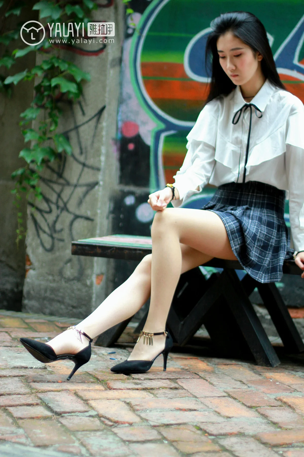 YALAYI 雅拉伊 Vol.004 林小柯 - 4