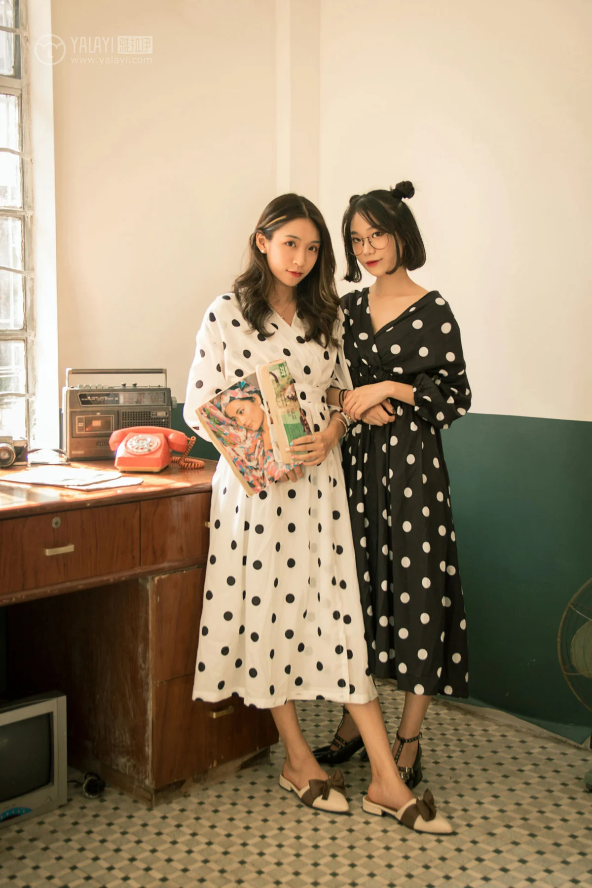 YALAYI 雅拉伊 Vol.114 琳琳和琛琛 双面伊人 - 9