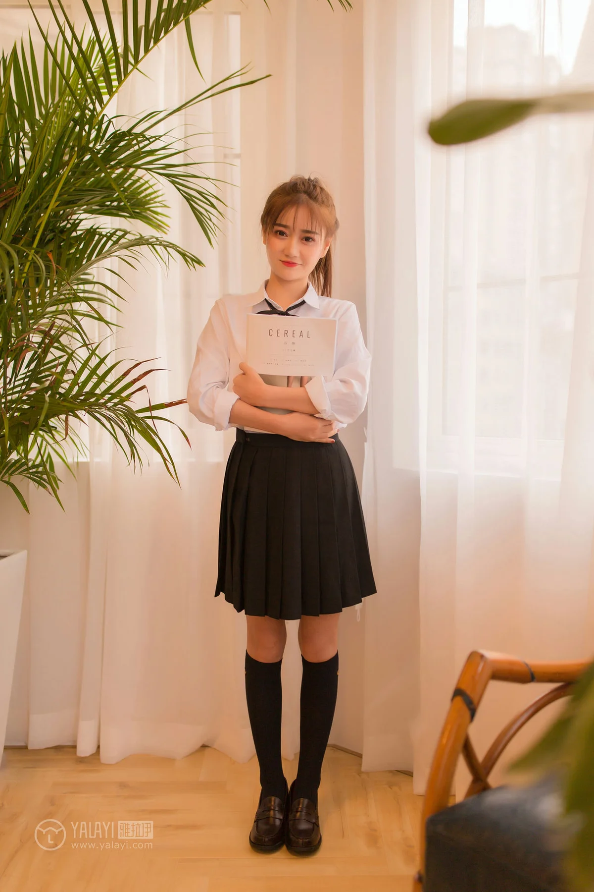 YALAYI 雅拉伊 Vol.138 李诗雨 - 2