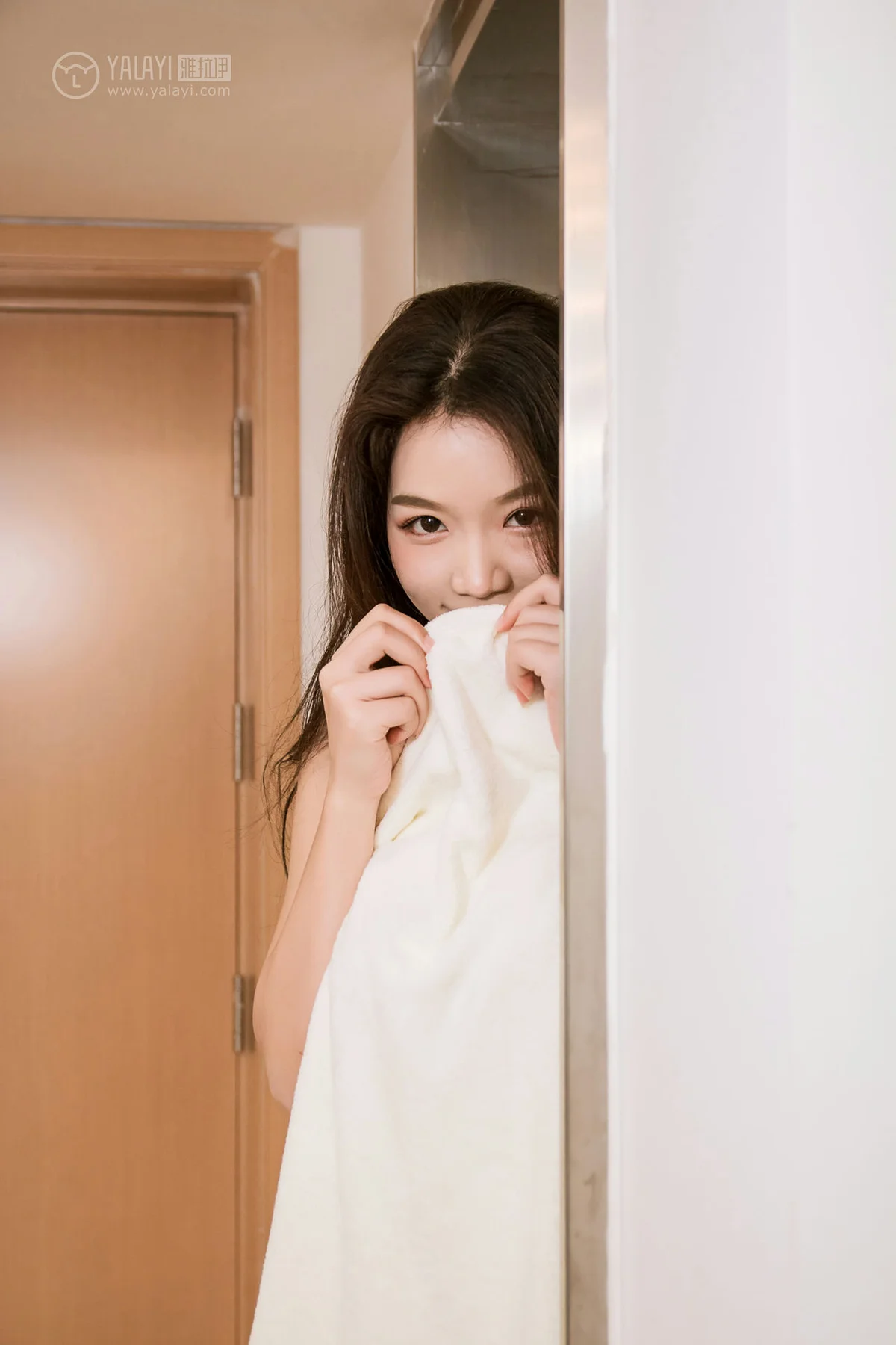 YALAYI 雅拉伊 Vol.304 慧儿《裹着它》 - 1