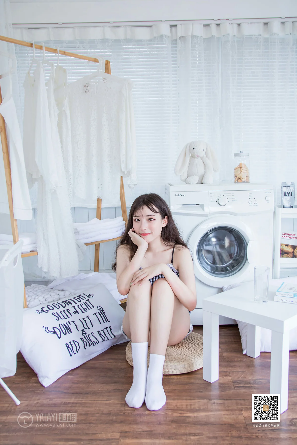 YALAYI 雅拉伊 Vol.369 阿橙《一双白袜子》 - 1