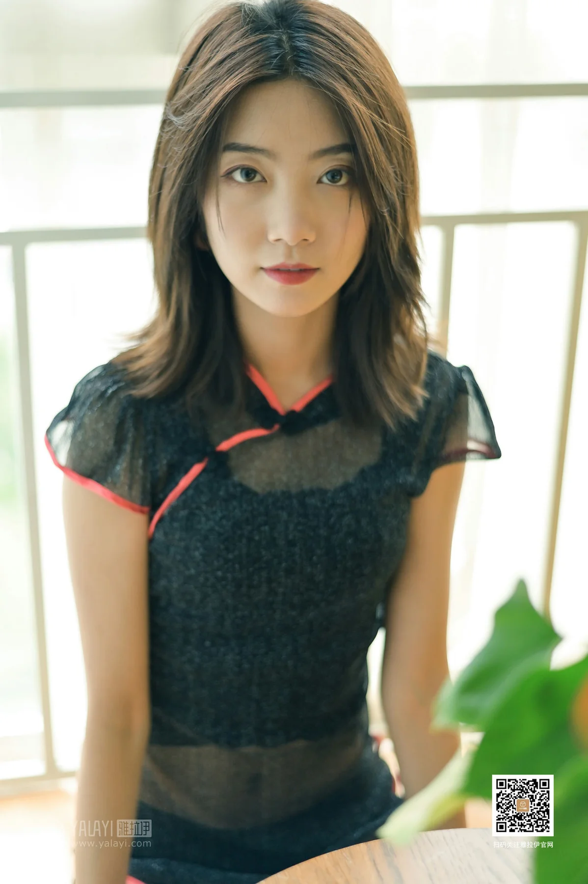 YALAYI 雅拉伊 Vol.382 纹纹《音乐系的旗袍女孩》 - 10