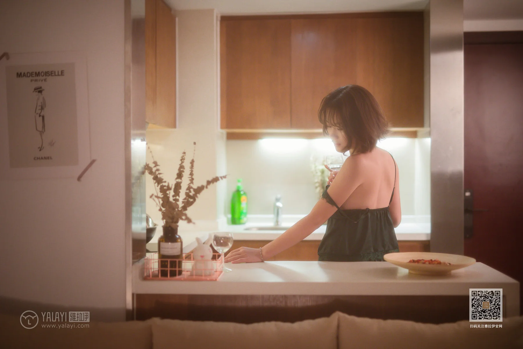 YALAYI 雅拉伊 Vol.412 良子《特技小厨娘》 - 2