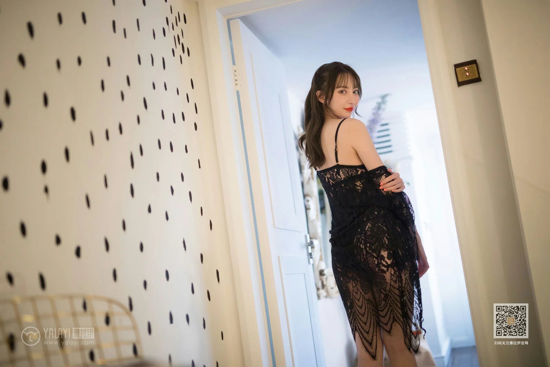 YALAYI 雅拉伊 Vol.435 白雪《现代白雪公主》 - 1