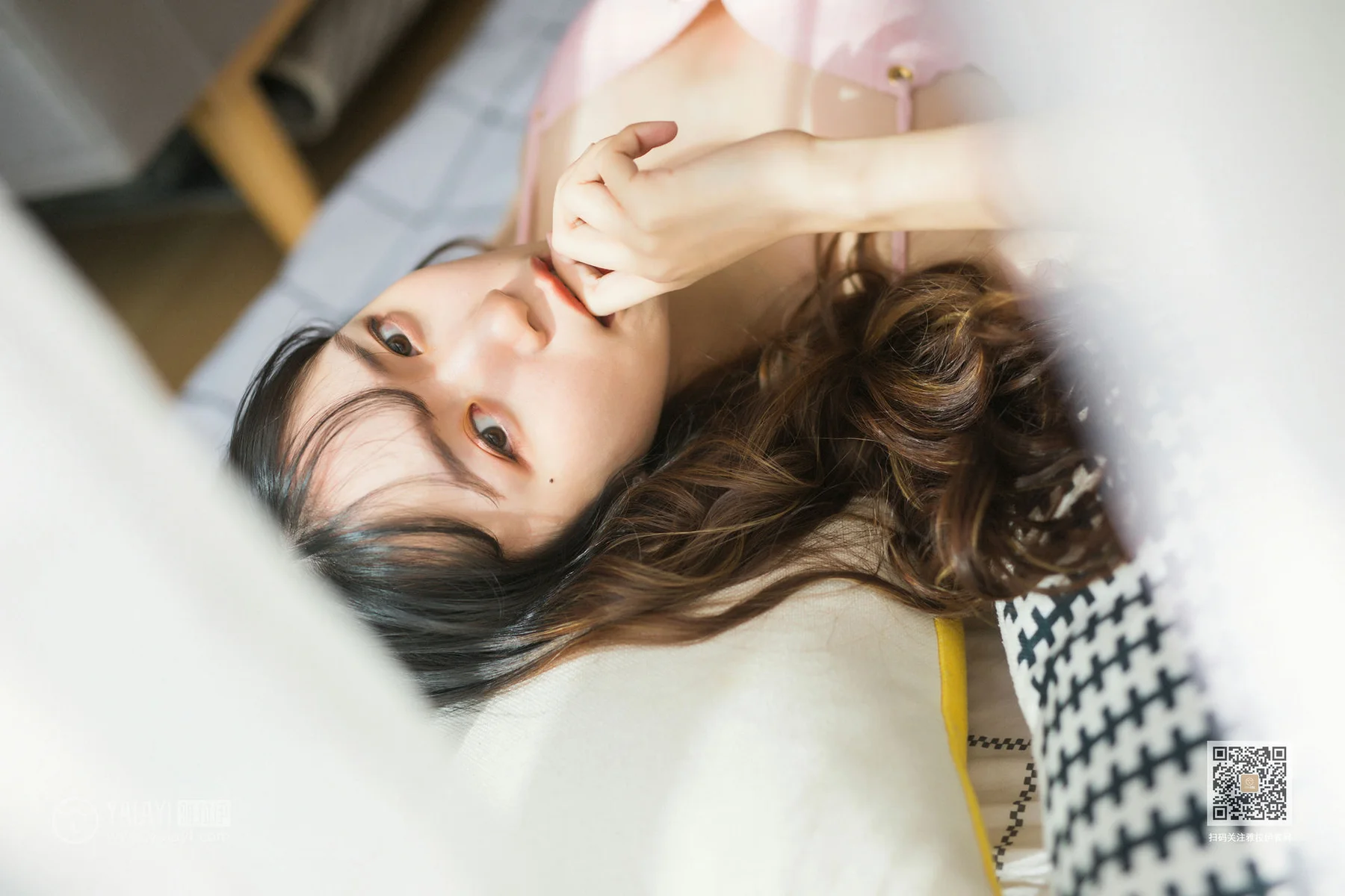 YALAYI 雅拉伊 Vol.516 触不可及的你 晓琳 - 8