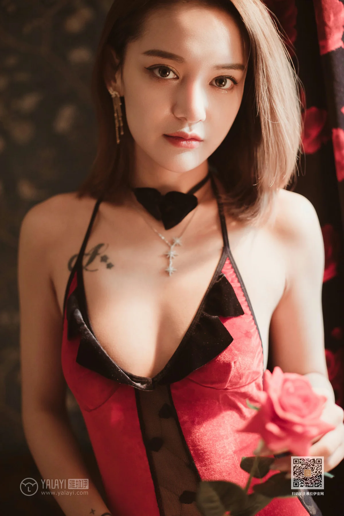 YALAYI 雅拉伊 Vol.528 玫瑰喜迎春 刘子炀 - 10