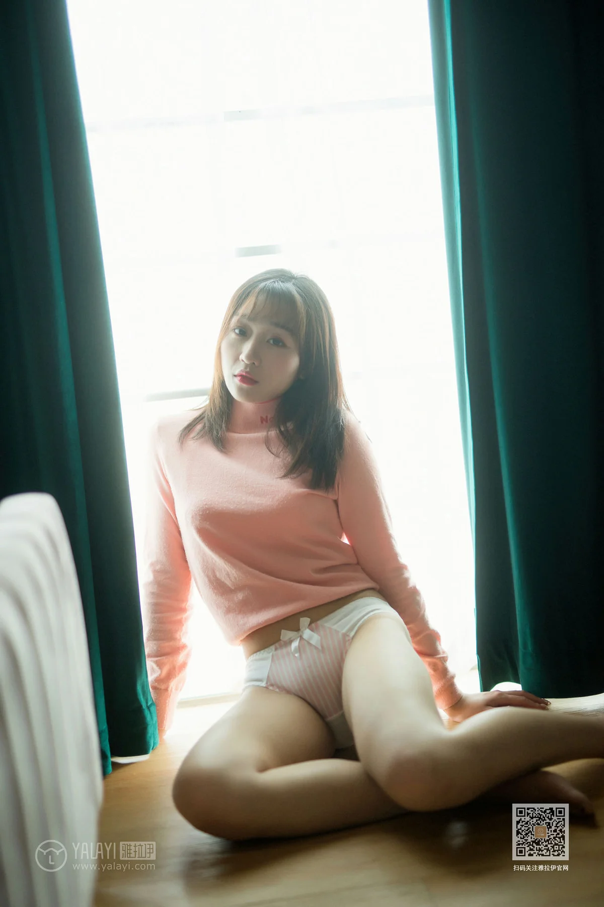 YALAYI 雅拉伊 Vol.531 穿毛衣好热 小颖 - 4