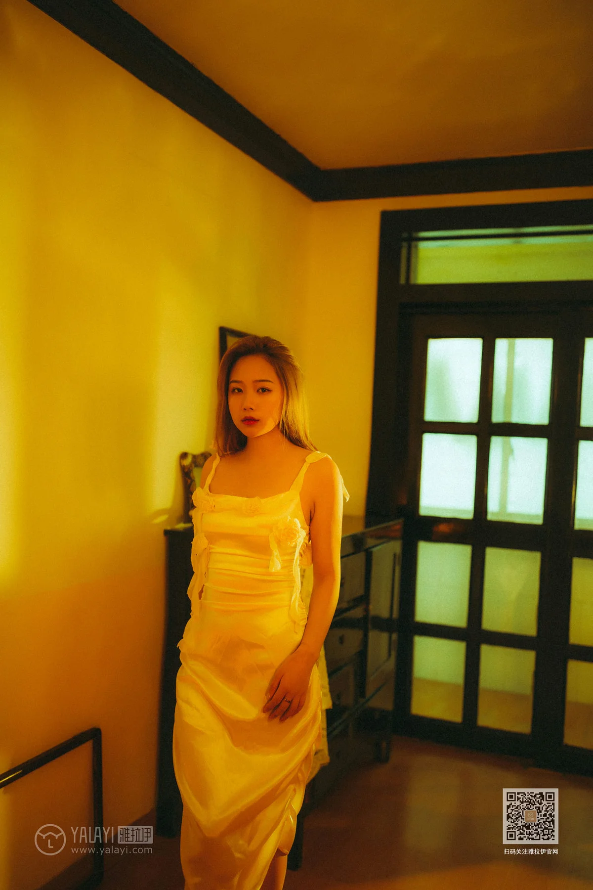 YALAYI 雅拉伊 Vol.614 对着暮光呢喃 岳璐璐 - 4