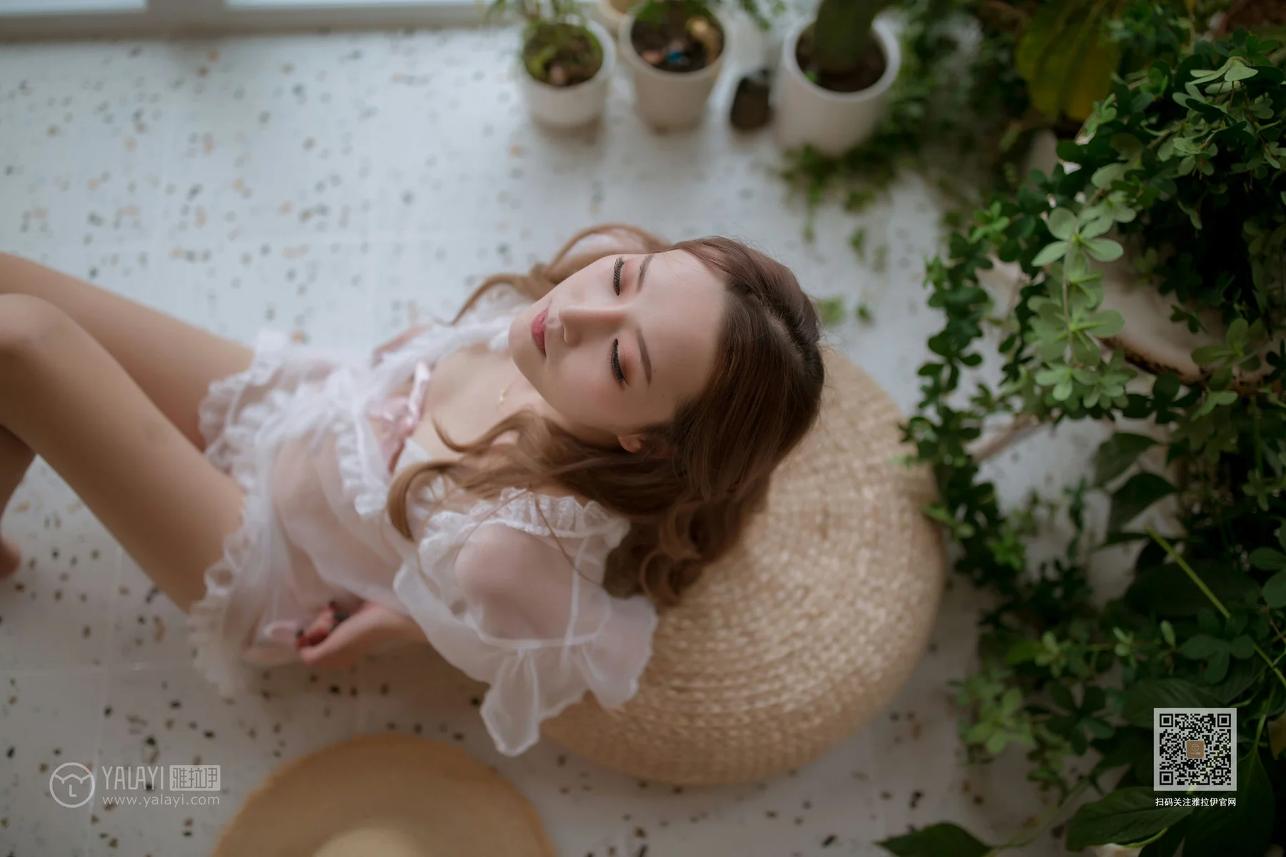 YALAYI 雅拉伊 Vol.651  透视诱惑 上官莹莹《从花园到闺房》 - 4