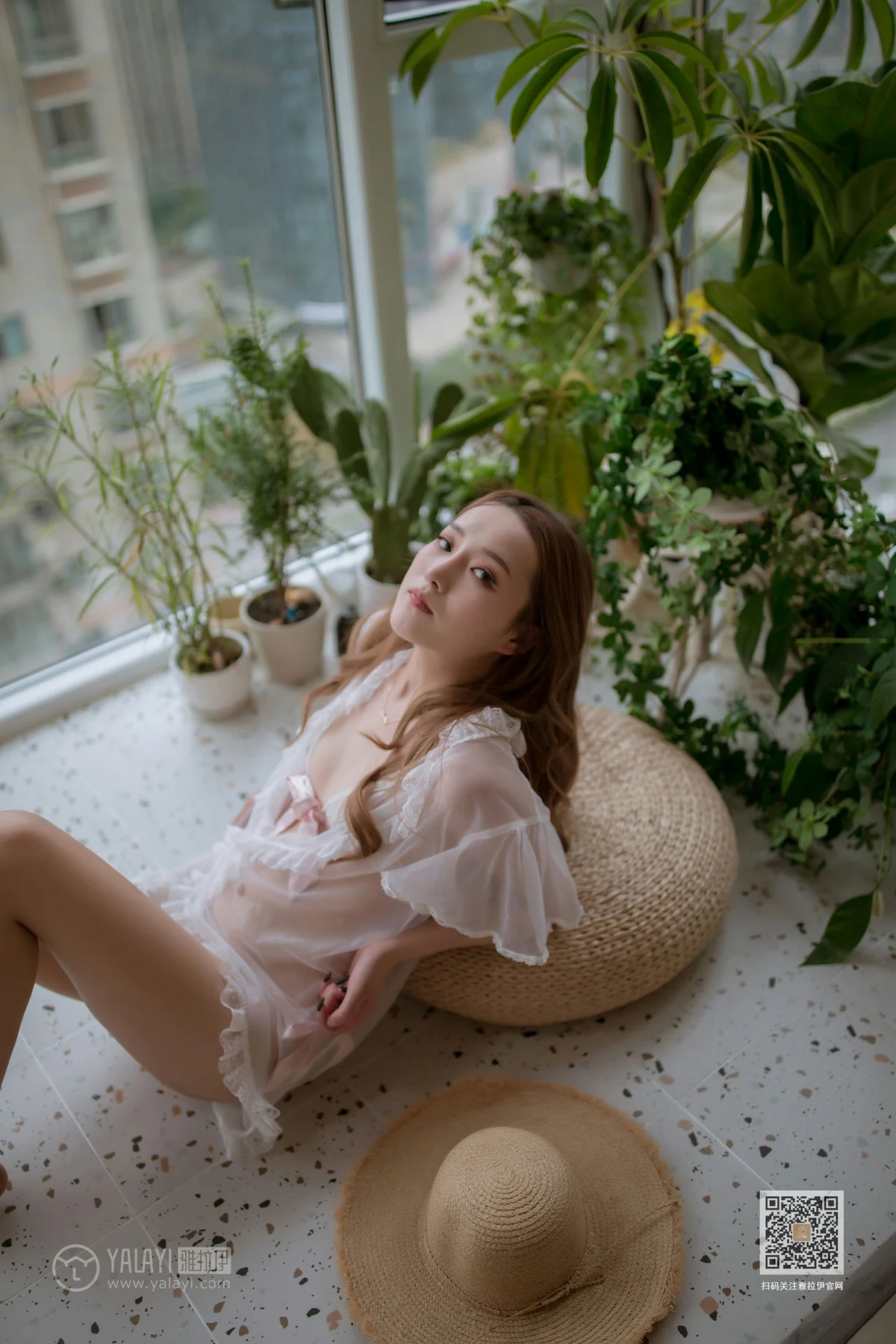YALAYI 雅拉伊 Vol.651  透视诱惑 上官莹莹《从花园到闺房》 - 5