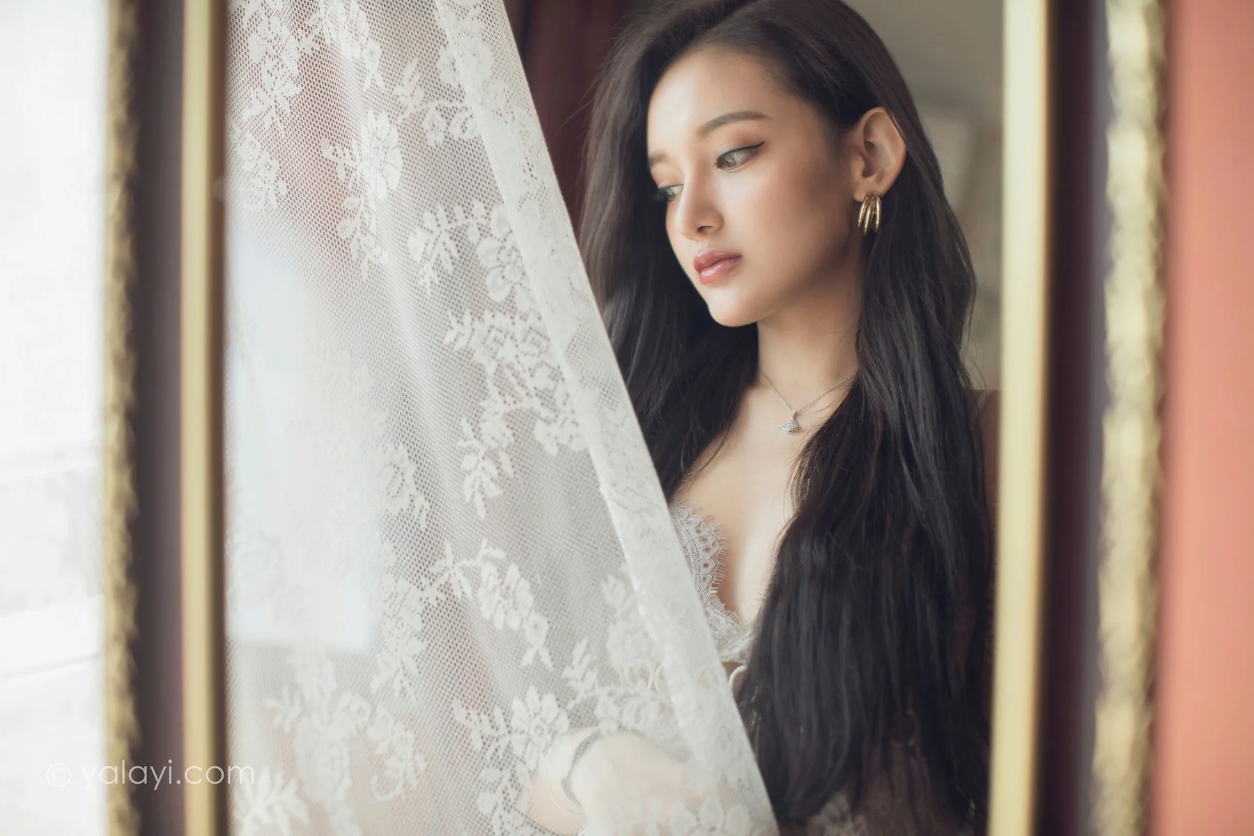 YALAYI 雅拉伊 Vol.665  无问 刘子扬 - 1