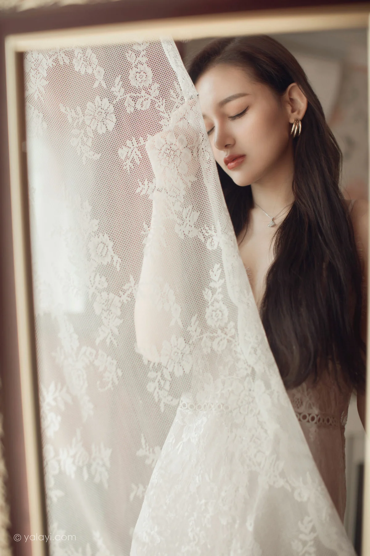 YALAYI 雅拉伊 Vol.665  无问 刘子扬 - 2